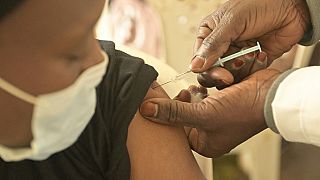 Covid-19 : au Kenya, le passe vaccinal divise la population