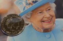 Монета в честь юбилея королевы Елизаветы II