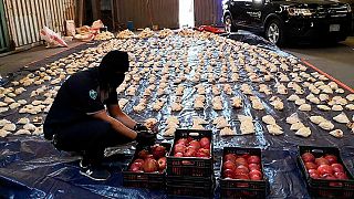 صورة لوكالة الانباء السعودية، حيث أحبطت الجمارك محاولة تهريب أكثر من 5 ملايين حبة من الكبتاغون والتي قالوا إنها جاءت من لبنان، ميناء جدة، السعودية، 23 أبريل 2021