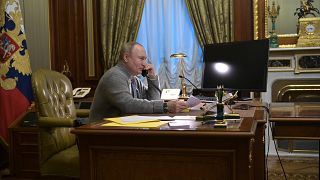 الرئيس الروسي فلاديمير بوتين في مكتبه بالكرملين 
