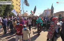 Sudanese brave lockdown to keep up anti-coup protests