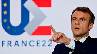 الرئيس الفرنسي إيمانويل ماكرون خلال مؤتمر صحفي حول تولي فرنسا رئاسة الاتحاد الأوروبي الخميس 9 ديسمبر 2021.