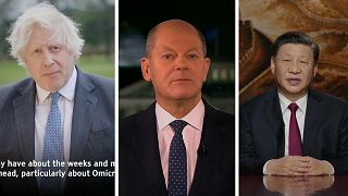 Boris Johnson, Olaf Scholz y Xi Jinping durante sus discursos de fin de año
