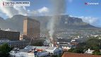 Afrique du Sud : le feu se rallume au Parlement