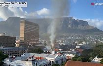 آتش سوزی در پارلمان آفریقای جنوبی؛ صحن مجلس ملی کاملا نابود شد