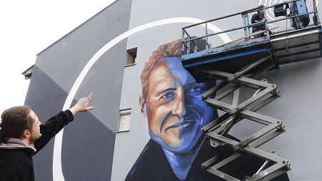 Former F1 driver Michael Schumacher has been honoured in a mural painting for his charitable work in Sarajevo , Bosnia and Herzegovina