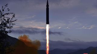 صاروخ جديد أسرع من الصوت تم إطلاقه من تويانغ ري، مقاطعة ريونغريم ، مقاطعة جاغانغ ، كوريا الشمالية.2021/09/28