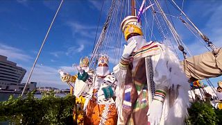 ویدئو؛ برپایی مراسم رژه سه پادشاه در بندر بارسلون