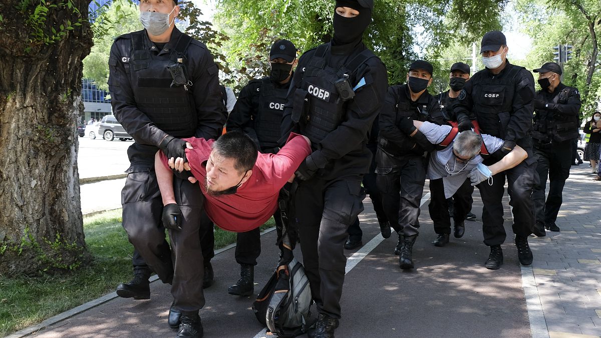La ONU instó a las fuerzas de seguridad kazajas a protejer el derecho de los ciudadanos a expresarse sin violencia. 
