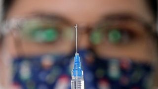 Il Portogallo accelera nella vaccinazione dei bambini fra i 5 e gli 11 anni. Lunedì il ritorno sui banchi