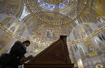 Numerosos feligreses de varios países celebran la misa de la Navidad ortodoxa
