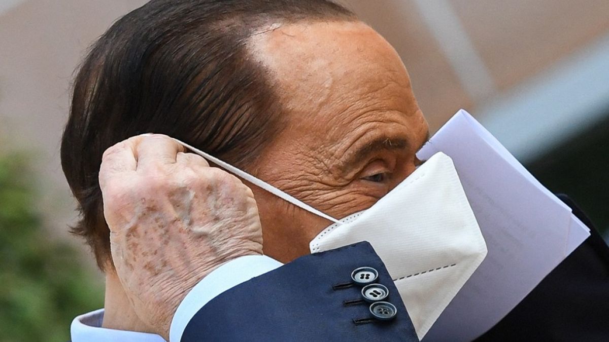 Silvio Berlusconi in uno scatto dell'agenzia di stampa AFP