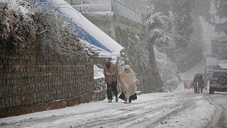 بارش برف در موری، واقع در شمال پاکستان در سال ۲۰۱۷