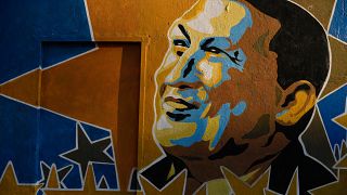 Mural con la imagen de Hugo Chávez en Barinas, estado escenario de una repetición electoral este 9 de enero de 2022