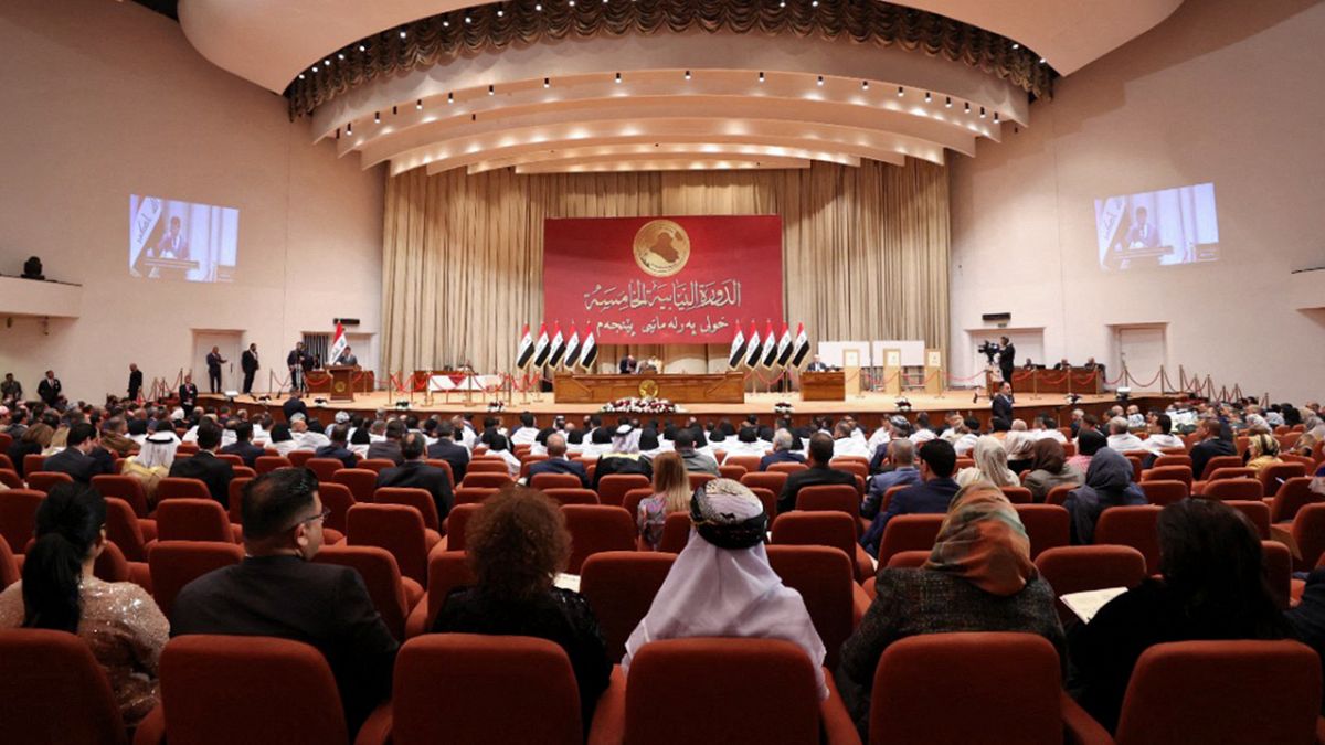 الجلسة الافتتاحية للبرلمان في بغداد.