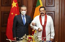 Çin Dışişleri Bakanı Sri Lanka Başbakanı ile beraber