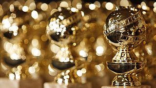 Golden Globes 2022 senza star e red carpet. Delusione per Paolo Sorrentino