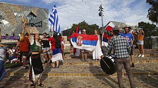 Σημαντική η παρουσία των Ελλήνων υπέρ του Τζόκοβιτς