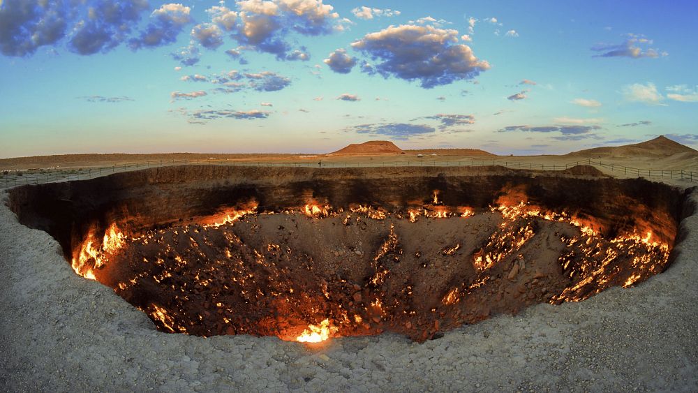 Turkmenistan: discover the “Gate of Hell” in video