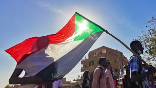 UN holds talks with Sudan's rival factions