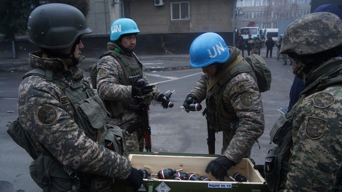 سربازهای قزاقستان در اعتراضات این کشور