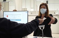 Ισπανία: Ανεμβολίαστοι για ιατρικούς λόγους ζητούν «πιστοποιητικό απαλλαγής» από την COVID-19