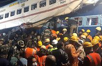 El descarrilamiento de un tren en la India causa varios muertos y heridos