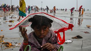 India: 3 millióan merítkeznek meg a szent vízben, miközben tombol az omikron