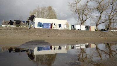 مخيم مؤقت للمهاجرين في شمال فرنسا.