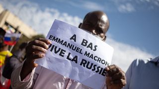 Malians rally in support of the ruling junta, protest ECOWAS sanctions