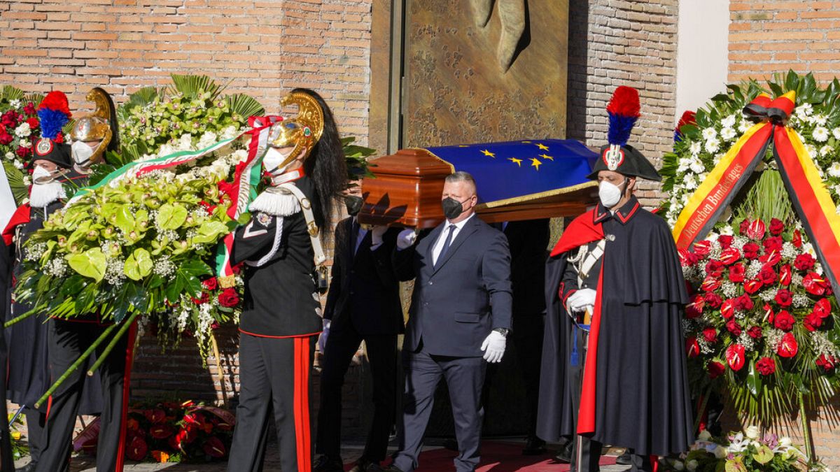 AP Başkanı Sassoli, İtalya'daki törenle son yolculuğuna uğurlandı