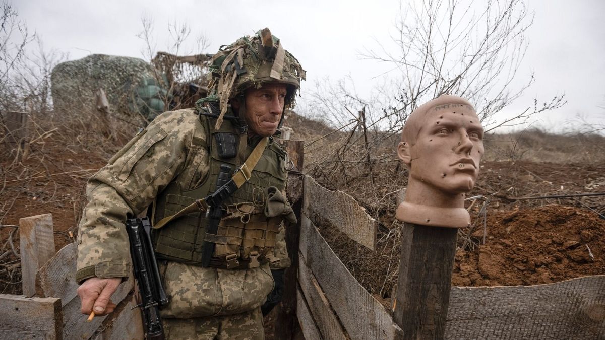 یک سرباز اوکراینی در جبهه دونتسک