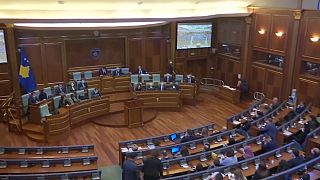 Parlament in Pristina während er Dringlichkeitssitzung am Samstag