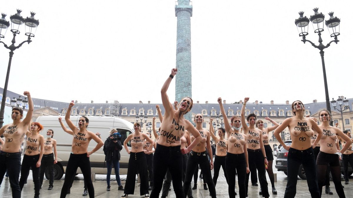 FEMEN grubunun Paris'te düzenlediği protesto