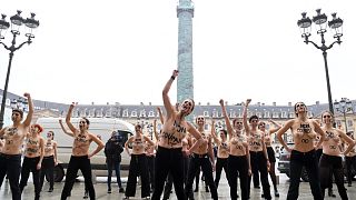 FEMEN grubunun Paris'te düzenlediği protesto
