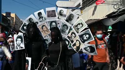 Manifestantes recuerdan a las víctimas de 12 años de guerra en El Salvador