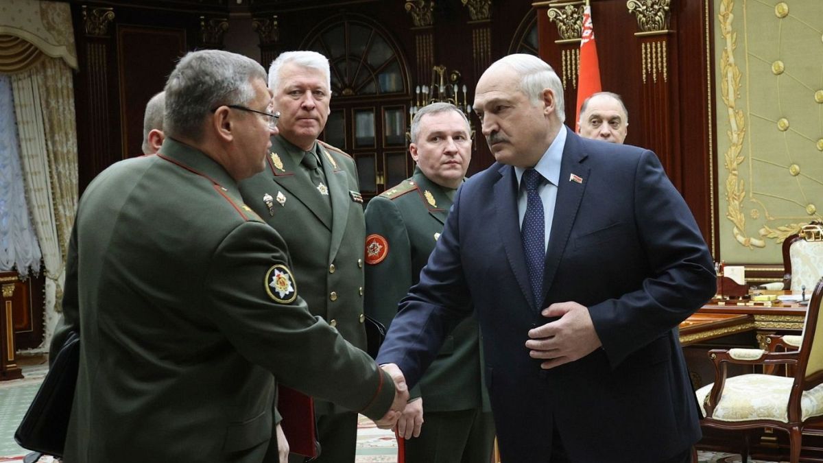 دیدار الکساندر لوکاشنکو، رئیس‌جمهور بلاروس با فرماندهان نظامی این کشور 