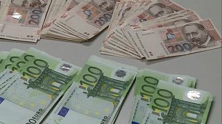 Euro and Kuna bank notes. 