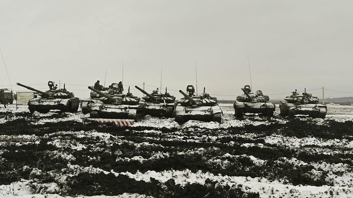 من تدريبات عسكرية للجيش الروسي بالقرب من الحدود الأوكرانية 