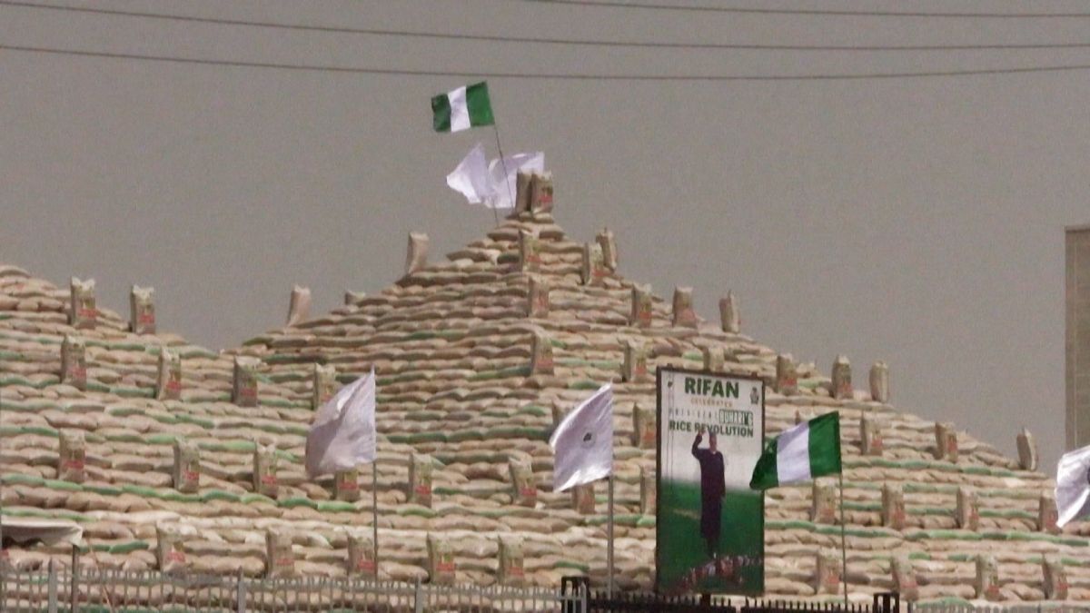 Pirâmides de arroz na Nigéria