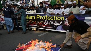 مظاهرة احتجاجا على الرسوم المسيئة للنبي محمد في باكستان