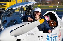 Világrekord: egyedül repülte körbe a Földet egy 19 éves belga lány 