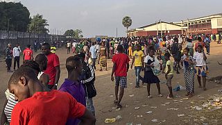 Liberia : George Weah rend visite aux victimes du mouvement de foule 