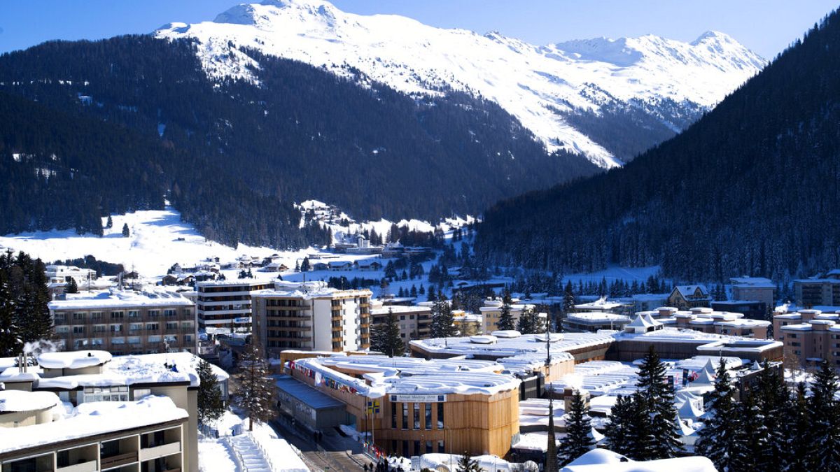 Zirvenin yapıldığı İsviçre'nin Davos kasabası