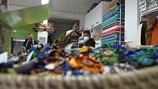 En Italie, un atelier de couture redonne l'espoir aux femmes migrantes