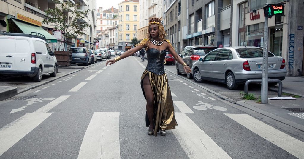 Gabonese singe Pamala Badjogo showcases her second album in Lyon
