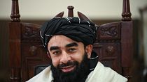 Delegação talibã recebida com protesto na Noruega