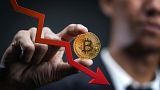 The price of Bitcoin plummeted, as well as other cryptocurrencies on Friday.