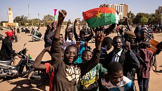 Burkina Faso : des Burkinabés "soutiennent" la mutinerie des soldats 