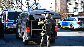 Rendőr bevetésen a heidelbergi egyetemnél